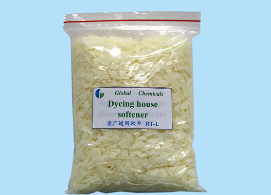 Cationic Dyeing House Softener Flocks Solúvel em água quente Para acabamento têxtil